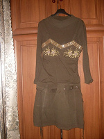 Отдается в дар Платье, р. 44