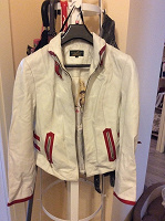 Отдается в дар Кожаная куртка белого цвета на прохладное лето :)