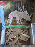 Отдается в дар Конструктор Динозавр деревянный