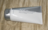 Отдается в дар Моделирующий крем-контур Аvon для тела Anew Clinical