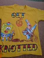 Отдается в дар футболка 2-4 года-солнечного цвета с Sponge Bob