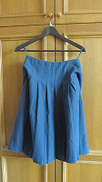 Отдается в дар Синяя шерстяная юбка в складку.