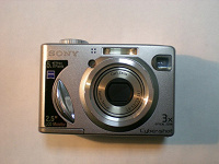 Отдается в дар Цифровой фотоаппарат SONY DSC — W 5.
