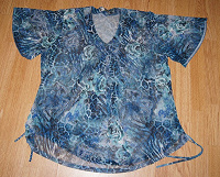 Отдается в дар блузка женская 54-56