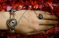Отдается в дар браслет и кольцо из Марокко