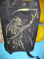 Отдается в дар Торба(рюкзак) с изображением смерти