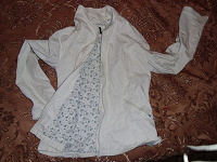 Отдается в дар Куртка белая ОДЖИ 42-44 размер