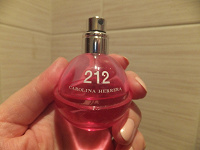 Отдается в дар 212 Splash 2008 Carolina Herrera для женщин 1/2 от 30 мл.