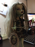 Отдается в дар Кулон Monster High