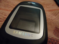 Отдается в дар Панель на Samsung E300