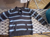 Отдается в дар свитер на мальчика 3 года