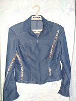 Отдается в дар 1 синяя блузка и 2 белые блузки «MNG»и«S&B», р-р 44