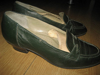 Отдается в дар Туфли темно-зеленые