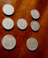 Отдается в дар Чехословакия: 2 монеты — 10 геллеров 1962 г и 5 монет 10 геллеров 1976 и 1985 г