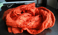 Отдается в дар шарф цвет моркови. зимний, теплый
