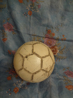 Отдается в дар футбольный мяч
