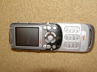 Отдается в дар Сотовый телефон Sony Ericsson W550i