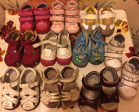 Отдается в дар Детская обувь в основном для девочек 19 размер