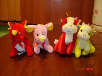 Отдается в дар мягкие игрушки-малышки(2 слоника и 2 коровки)