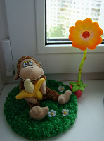Отдается в дар обезьянка с бананом и ручка-цветок
