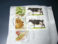 Отдается в дар кучка марок с конвертов в коллекцию
