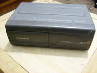 Отдается в дар CD-чейнджер Pioneer