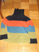 Отдается в дар свитер-46-48