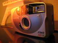 Отдается в дар Плёночный фотоаппарат «Самсунг» — 1998 года выпуска.
