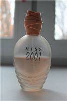 Отдается в дар Туалетная вода Miss 2001.