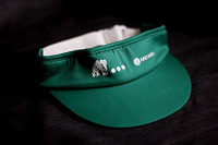 Отдается в дар Зелёная кепка-козырёк «Мегафон»