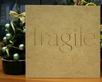 Отдается в дар Альбом «Fragile», Венеция, Муранское стекло, ткани