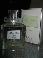 Отдается в дар Туалетная вода Christian Dior «Miss Dior Cherie L'Eau» 100ml(не оригинал), фото мое