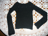 Отдается в дар Черный свитерок