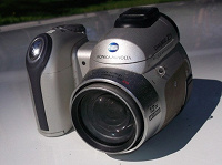 Отдается в дар Фотоаппарат Konica Minolta Z5 Dimage (Silver)