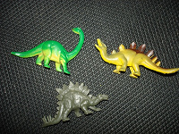Отдается в дар Динозавры… двойные