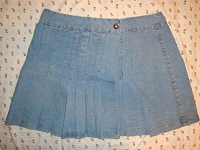 Отдается в дар юбка джинсовая в складку42-44