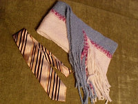 Отдается в дар шарф и галстук