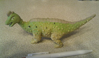 Отдается в дар игрушка динозаврик