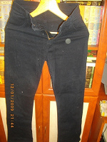 Отдается в дар джинсы 44 размер
