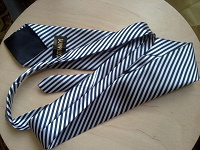 Отдается в дар Полосатый галстук.