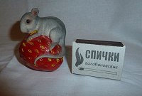 Отдается в дар мышка-клубничкоедка)))