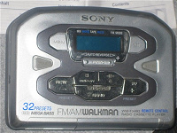 Отдается в дар WALKMEN wm-FX493 + кассета группы «Рамштайн»