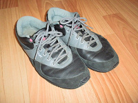 Отдается в дар Спортивная обувь Reebok 39 размера