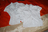 Отдается в дар Две белые рубашки