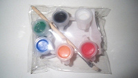Краски для керамики и кисточка от Lipton