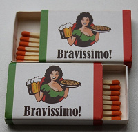 Отдается в дар Спичечные коробки из ресторана «Bravissimo!»