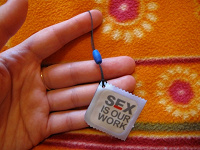 Отдается в дар Подвеска на телефон Sex is our work