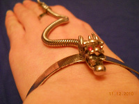 Отдается в дар браслет с кольцом в виде дракона