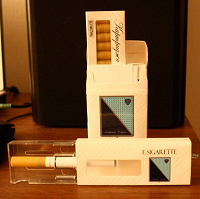 Отдается в дар электронная сигарета новая с набором фильтров.