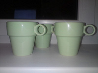 Отдается в дар 3 чашки из IKEA, зелёненькие и новенькие:)